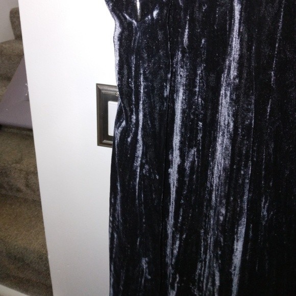 J Jill Black velvet like skirt side zip size Medium - Picture 4 of 6